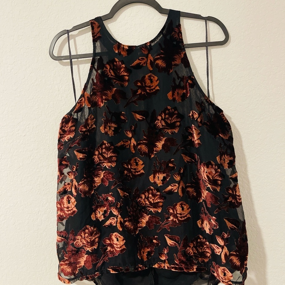 Adiva Floral Velour Women's Top - Black and Mulberry